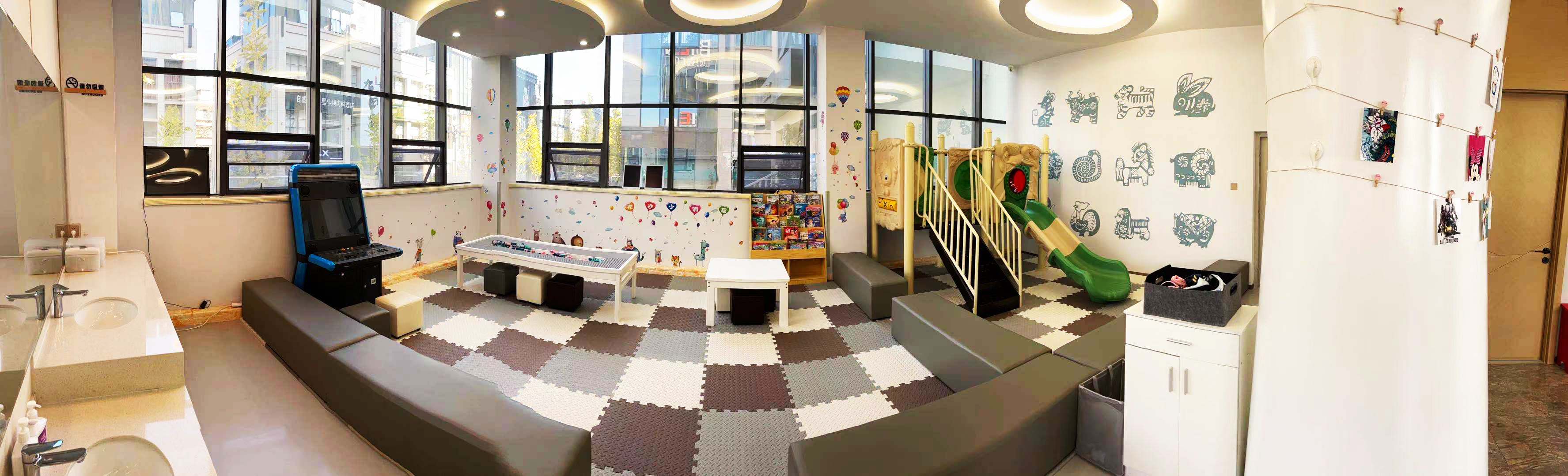 儿童娱乐区